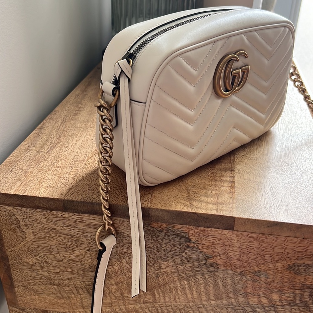 Gucci GG Marmont Small Shoulder Bag - Ivory - Picture 4 of 16